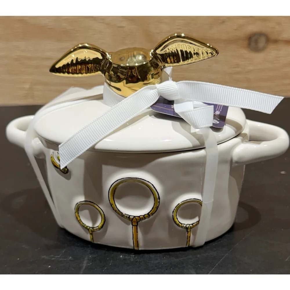 Rae Dunn Harry Potter Quidditch The Golden Snitch Top Mini Canister Seeker‎ NWOT